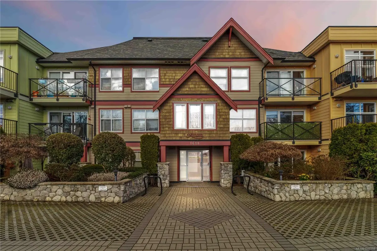 1618 North Dairy Rd #207, Saanich BC V8T 3V5