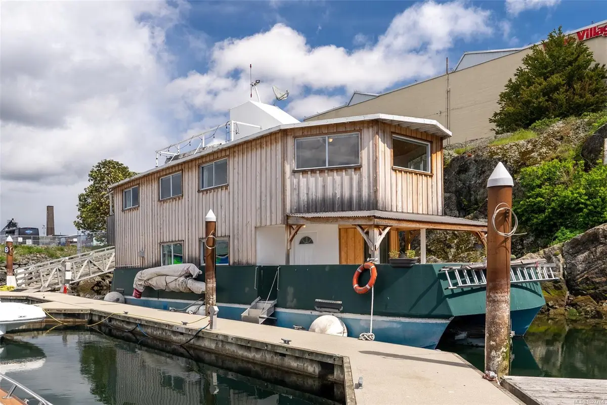 1810B Store St #14, Victoria BC V8T 4R4