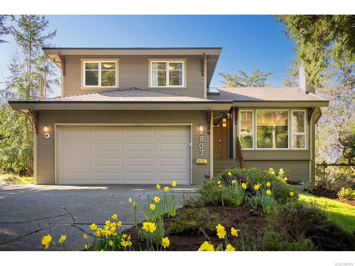 2807 Tudor Ave, Saanich BC V8N 1L6