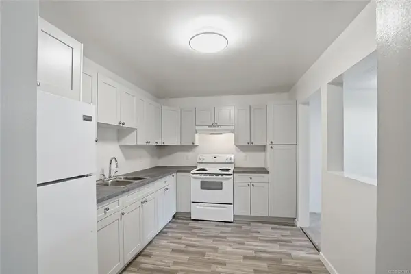 3108 Barons Rd # 202, Nanaimo BC V9T 4B5 - 1 bed, 1 bath in Nanaimo