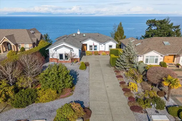 4844 Fillinger Cres, Nanaimo BC V9V 1K1 - 4 bed, 3 bath in Nanaimo