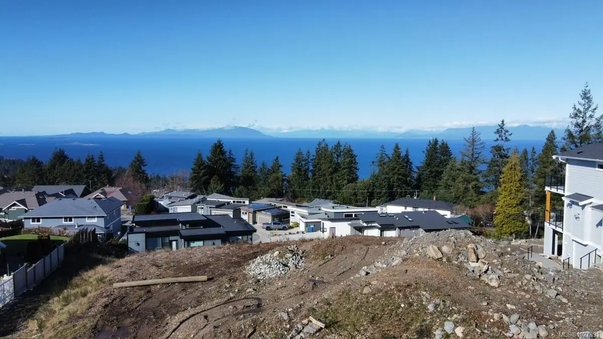 156 Hawk Point Rd, Nanaimo BC V9T 5W2