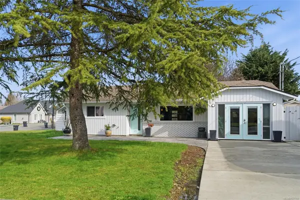 668 Foster Dr, Parksville BC V9P 1A8