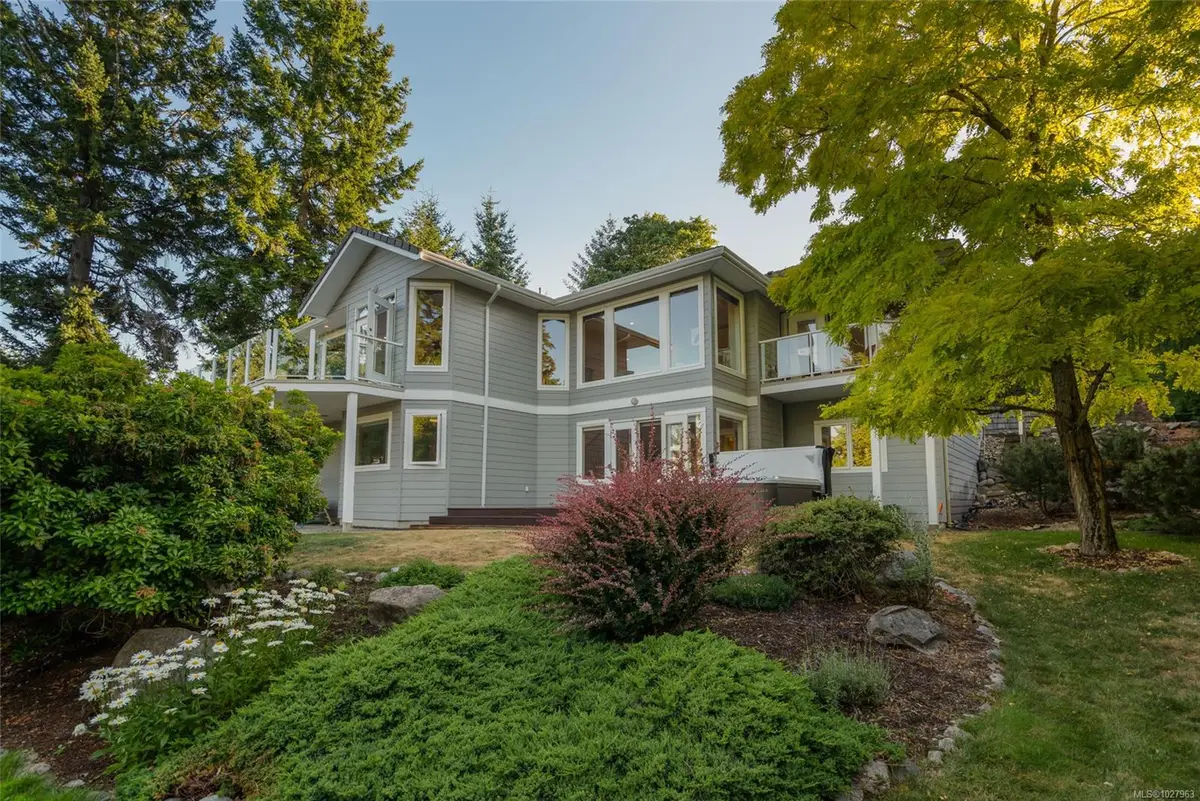 3557 Collingwood Dr, Nanoose Bay BC V9P 9G4