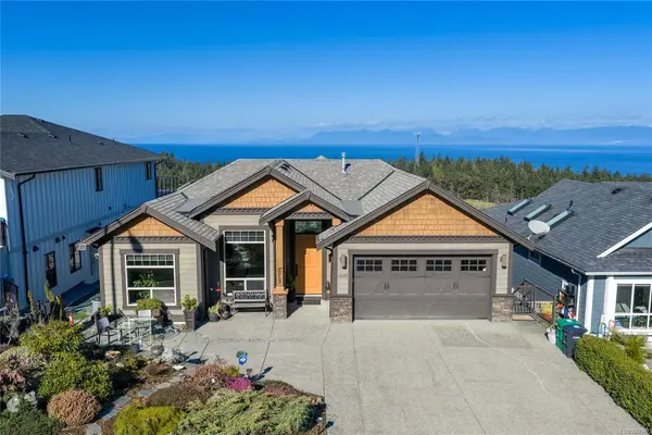 4546 Laguna Way, Nanaimo BC V9T 0A8 - 6 bed, 4 bath in Nanaimo