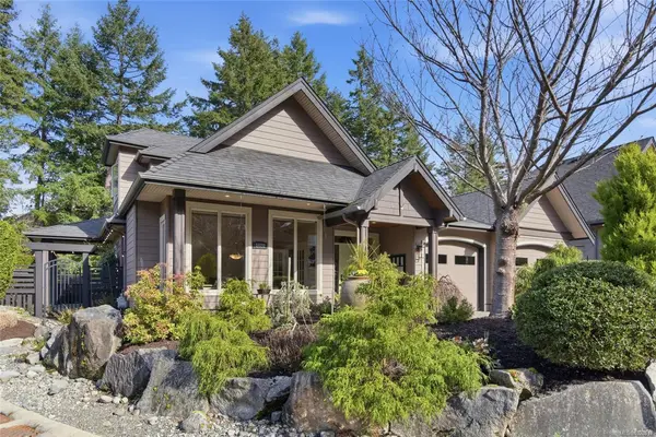 3420 Bradner Cir, Nanoose Bay BC V9P 9M5 - 3 bed, 3 bath in Nanoose Bay