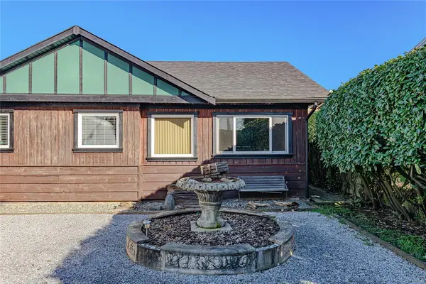 460 Bundock Ave, Duncan BC V9L 3P4 - 2 bed, 1 bath in Duncan