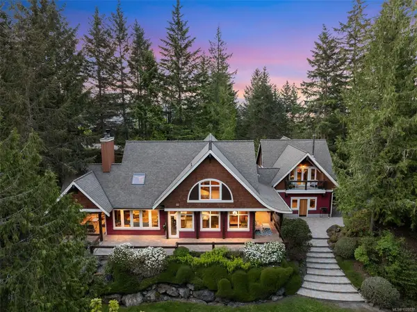 1660 Hedgerow Pl, North Saanich BC V8L 6B2