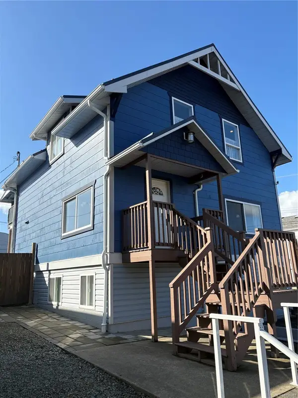 4720 Athol St, Port Alberni BC V9Y 3E1 - 5 bed, 3 bath in Port Alberni