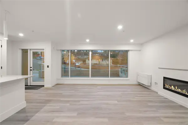 1102 Esquimalt Rd #TH1, Esquimalt BC V9A 0L3 - 3 bed, 3 bath in Esquimalt