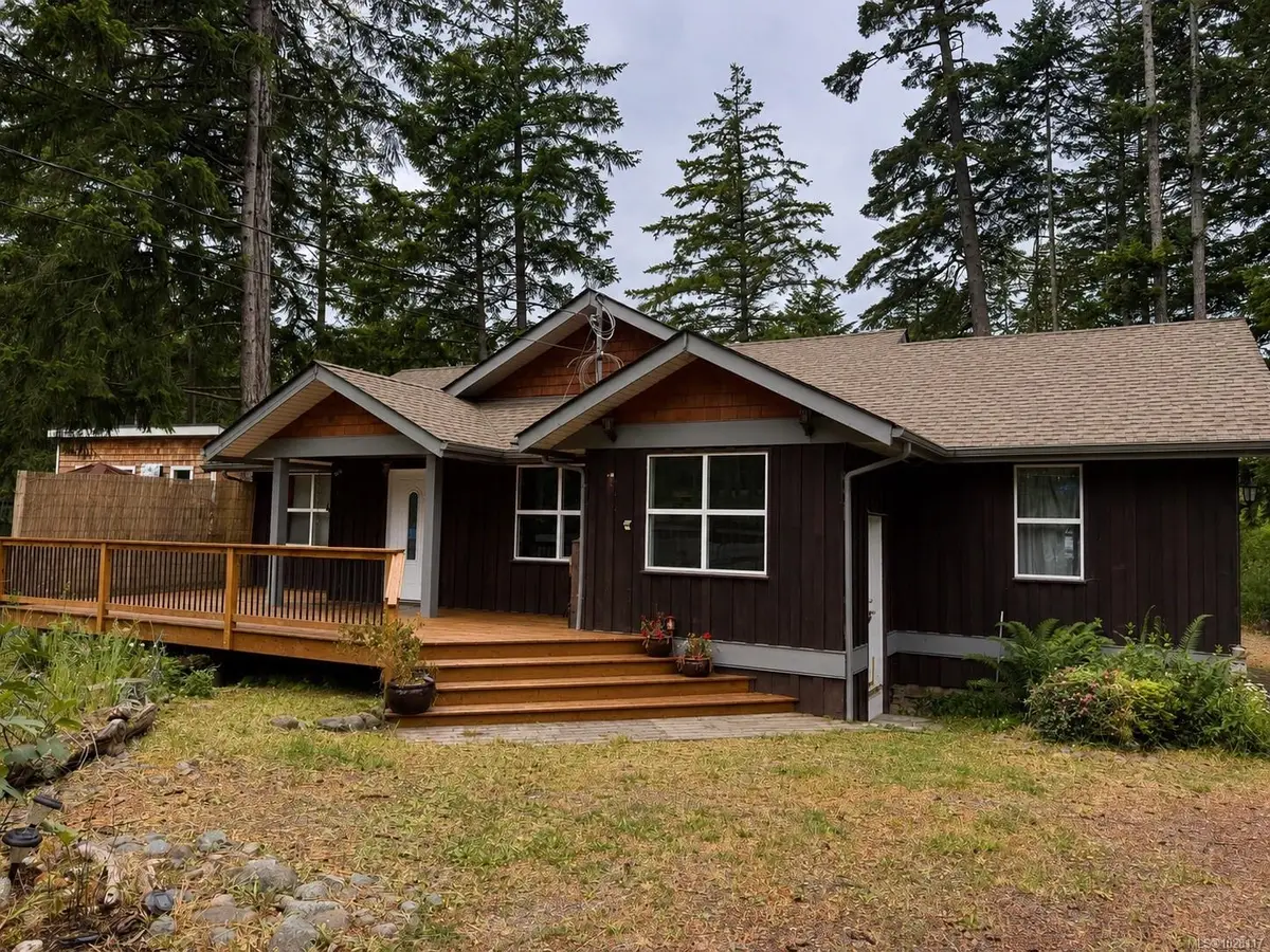685 Rollo Rd, Gabriola Island BC V0R 1X3