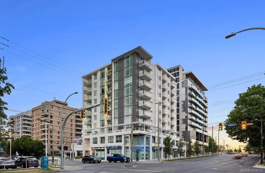 1090 Johnson St # 705, Victoria BC V8V 0B3