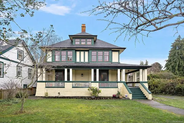 132 Government St S, Victoria BC V8V 2K7