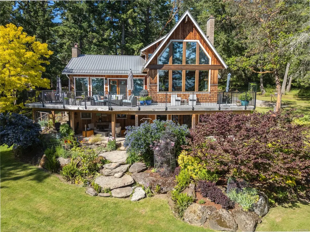 225 Sea Meadow Dr, Gabriola Island BC V0R 1X2