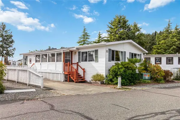 7871 West Coast Rd # 32, Sooke BC V9Z 0R6 - 2 bed, 2 bath in Sooke