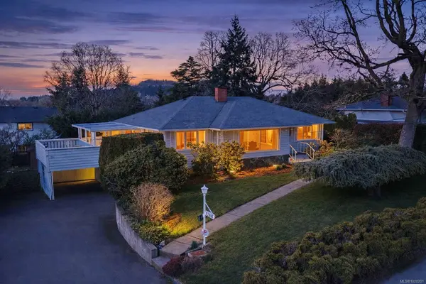 1268 Garkil Rd, Saanich BC V8P 2L3