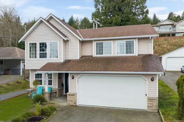 5541 Hammond Bay Rd, Nanaimo BC V9T 5N1 - 5 bed, 3 bath in Nanaimo
