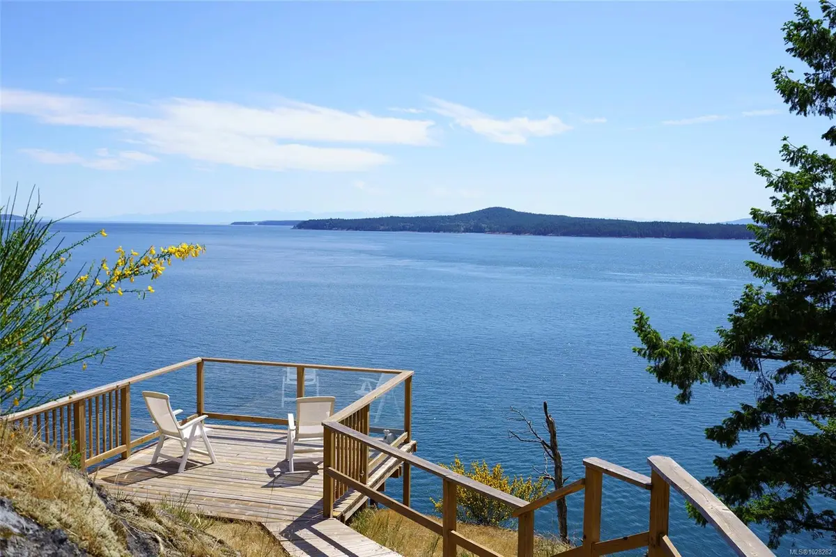 38227 Schooner Way, Pender Island BC V0N 2M2