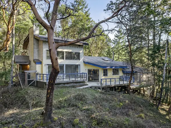 160 Sky Valley Rd, Salt Spring BC V8K 2C7 - 1 bed, 1 bath in Salt Spring