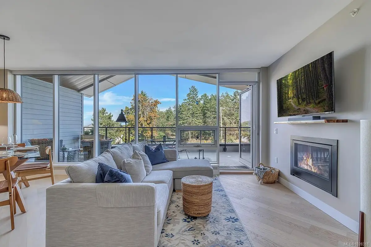 3529 Dolphin Dr #506, Nanoose Bay BC V9P 9K1
