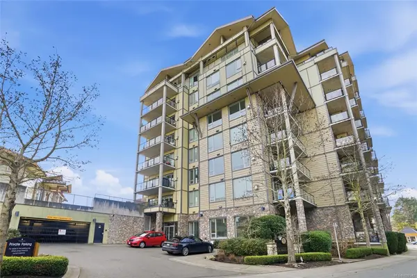 194 Beachside Dr # 305, Parksville BC V9P 0B1 - 1 bed, 1 bath in Parksville