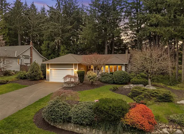 1636 Barrett Dr, North Saanich BC V8L 5A6 - 3 bed, 2 bath in North Saanich