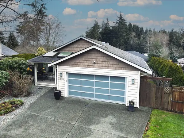 1607 Marshalls Pl, Sooke BC V9Z 0T1 - 3 bed, 2 bath in Sooke