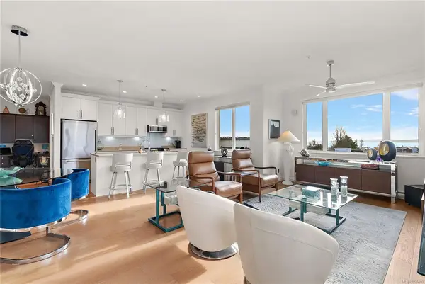 2409 Bevan Ave, Sidney BC V8L 0C3