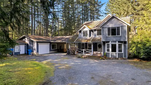 1850 Lakewood Rd, Shawnigan Lake BC V0R 2W0 - 5 bed, 4 bath in Shawnigan Lake