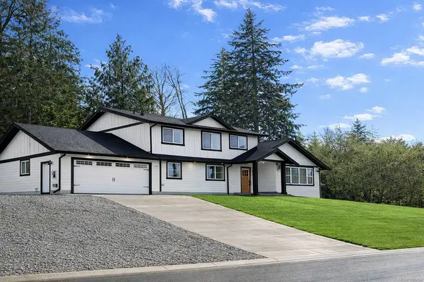 276 Tal Rd, Lake Cowichan BC V0R 2G0 - 4 bed, 3 bath in Lake Cowichan