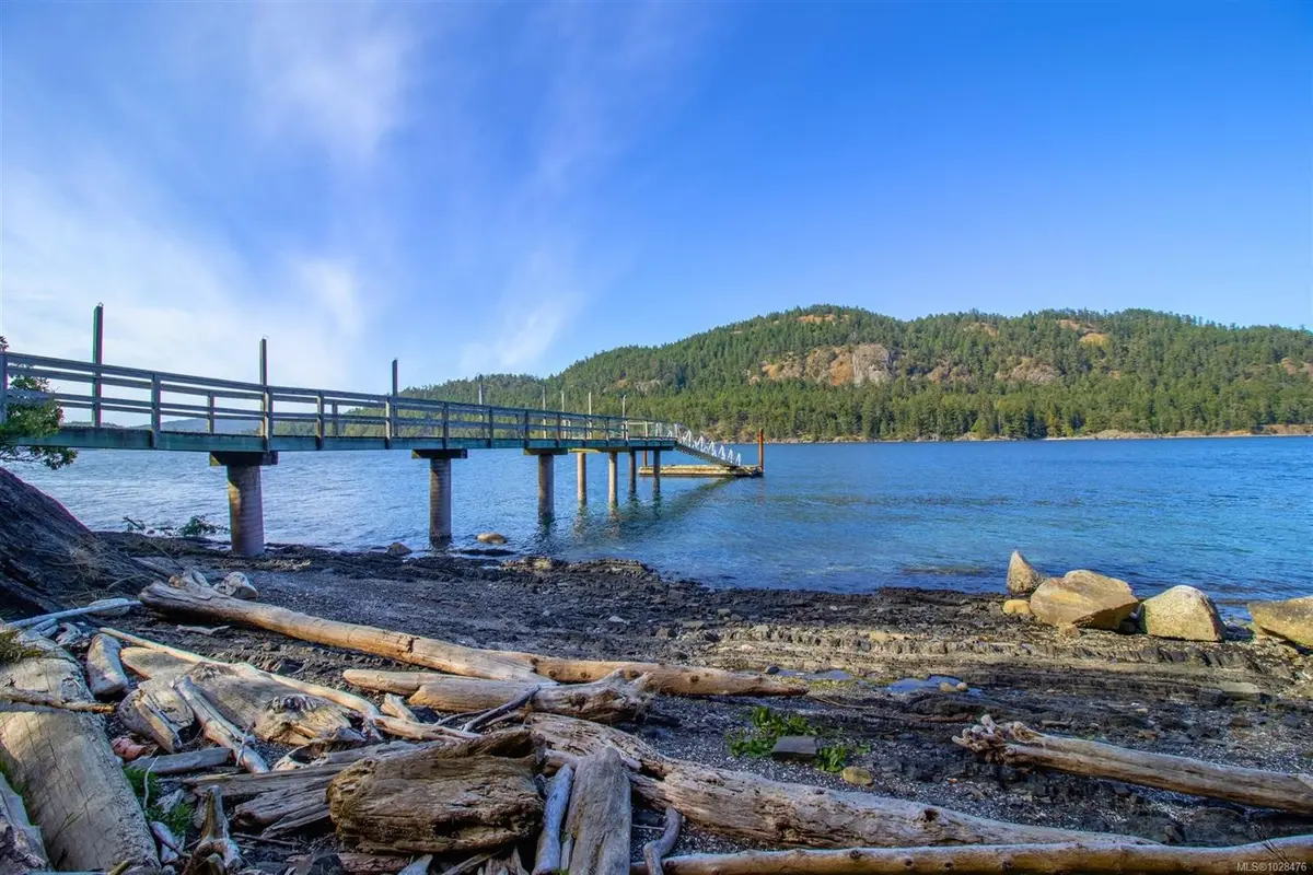 6903 Shark Rd, Pender Island BC V0N 2M2