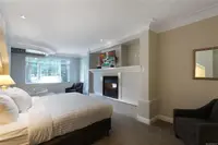 View 10