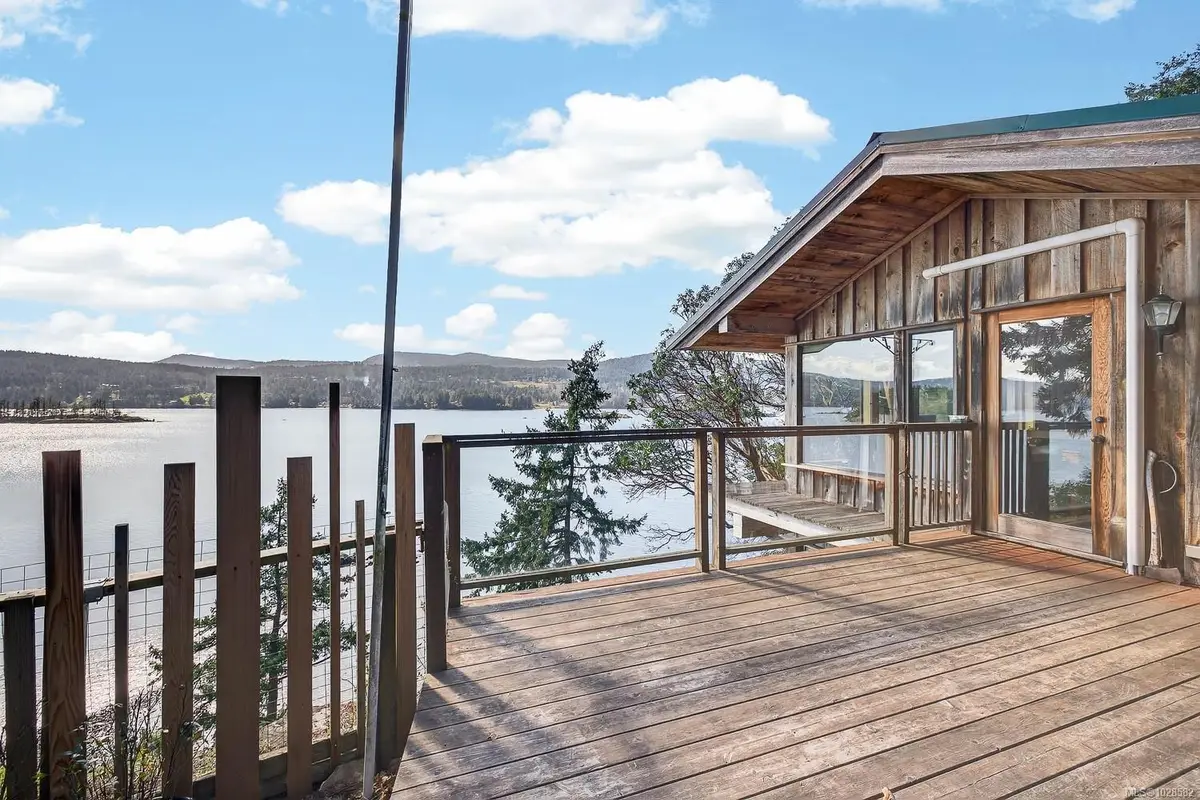 300 Old Scott Rd, Salt Spring BC V8K 2L9