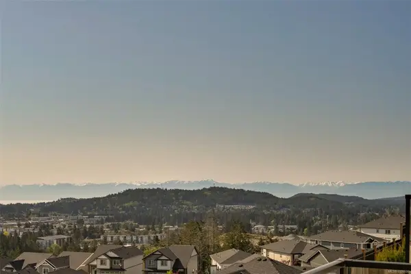 1122 Olivine Mews, Langford BC V9B 5P9 - 3 bed, 4 bath in Langford