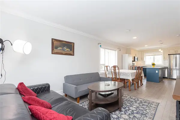 3248 Sherman Rd # 101, Duncan BC V9L 4B4 - 3 bed, 2 bath in Duncan