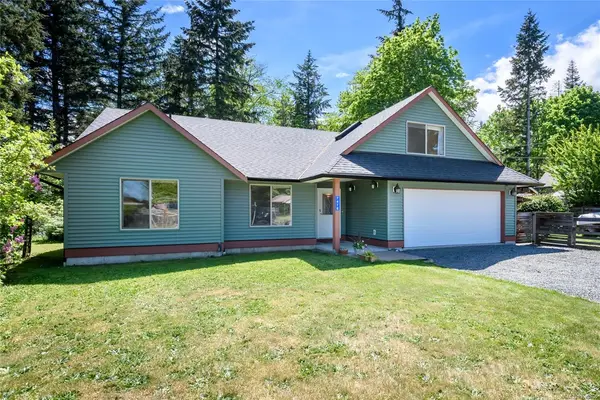 7478 Yake Rd, Fanny Bay BC V0R 1W0 - 3 bed, 2.0 bath in Fanny Bay