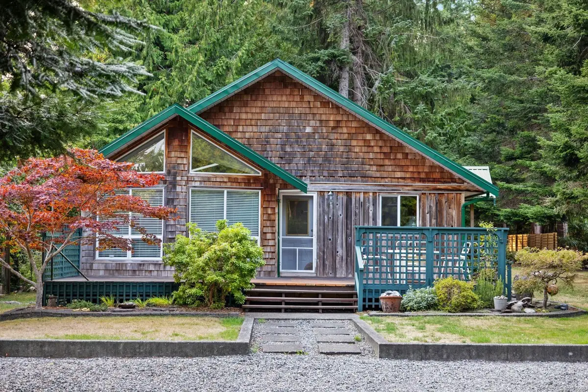 1655 Baikie Rd, Denman Island BC V0R 1T0