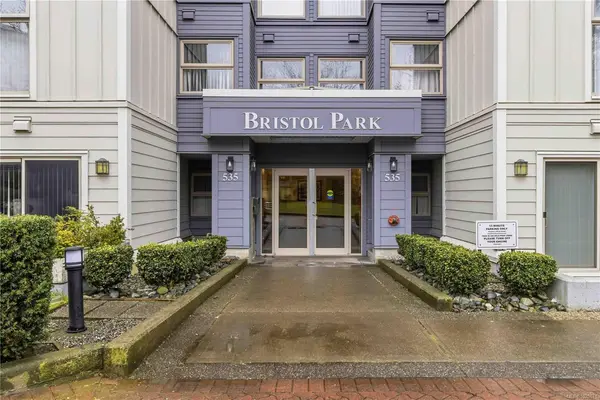 535 Manchester Rd # 209, Victoria BC V8T 5J1 - 1 bed, 1 bath in Victoria