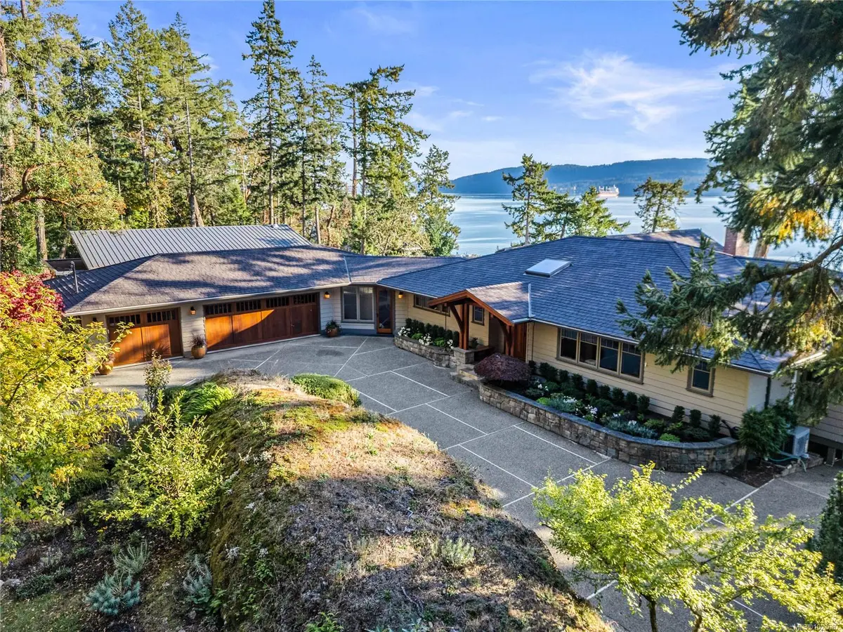 220 Scott Point Dr, Salt Spring BC V8K 2R1