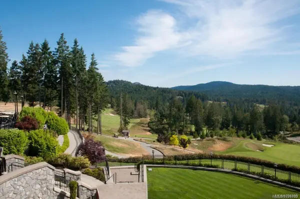 1999 Country Club Way, Langford BC V9B 6R3