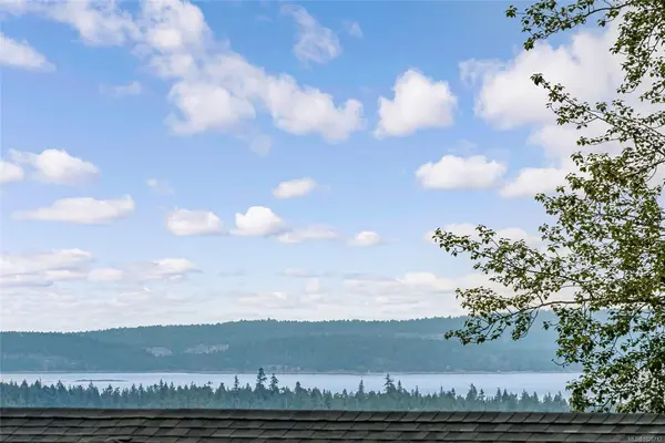 924 Craig Rd, Ladysmith BC V9G 2C4 - 5 bed, 4 bath in Ladysmith