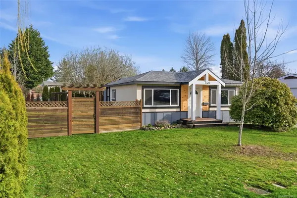 740 Oakley St, Nanaimo BC V9S 1Z8 - 2 bed, 1 bath in Nanaimo