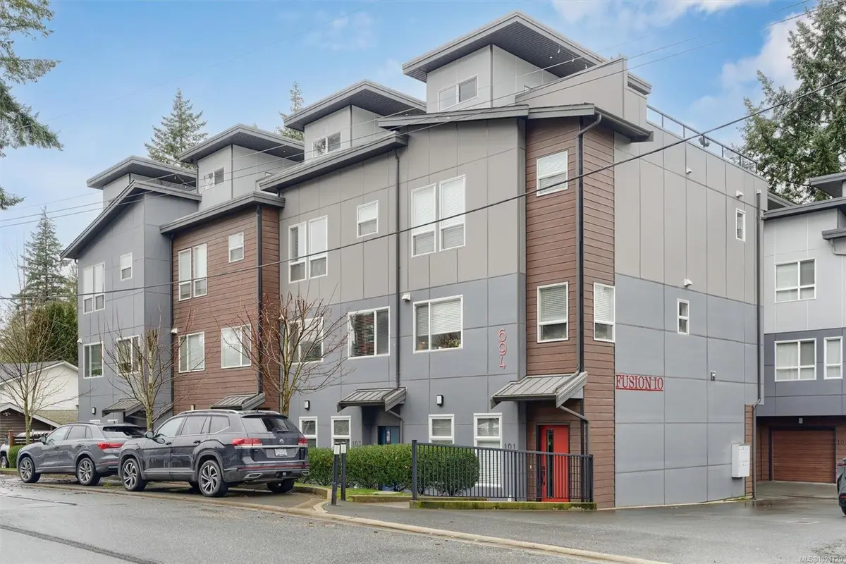 694 Hoylake Ave # 103, Langford BC V9B 3P7