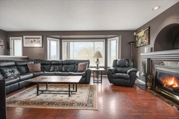 849 Inez Pl, Nanaimo BC V9R 7A3 - 4 bed, 3 bath in Nanaimo