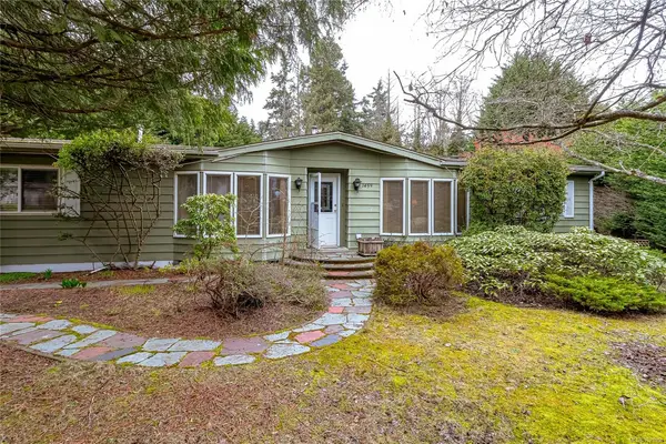 1459 Sunrise Dr, Parksville BC V9P 1X6 - 3 bed, 2 bath in Parksville