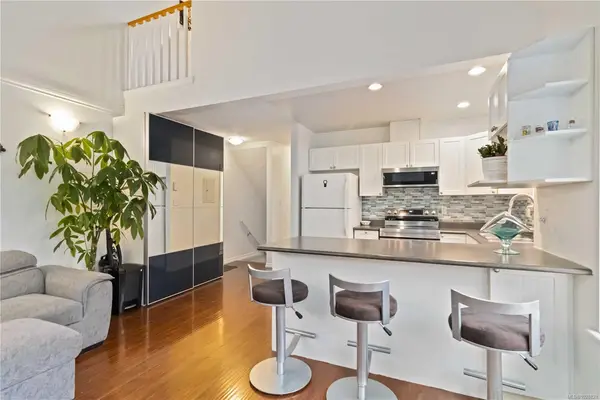 2849 Peatt Rd # 211, Langford BC V9B 3V5 - 2 bed, 1 bath in Langford