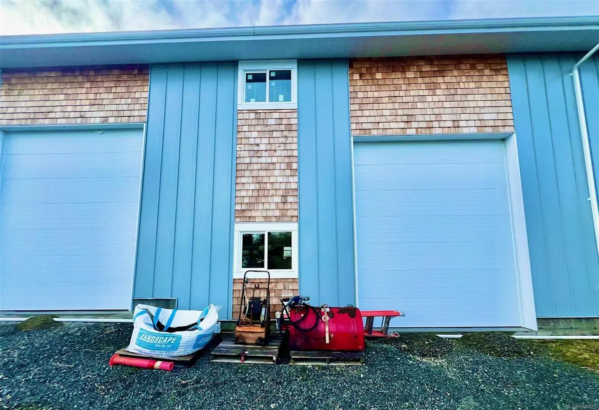 1748 Alberni Hwy SW # 104, Coombs BC V0R 1M0