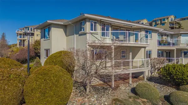 3385 Edgewood Dr, Nanaimo BC V9T 5V2 - 3 bed, 3 bath in Nanaimo