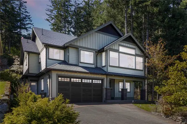 2200 Players Dr, Langford BC V9B 0L2 - 4 bed, 4 bath in Langford