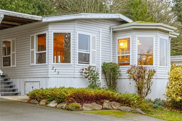 2779 Stautw Rd # 211, Central Saanich BC V8M 2C8 - 2 bed, 2 bath in Central Saanich